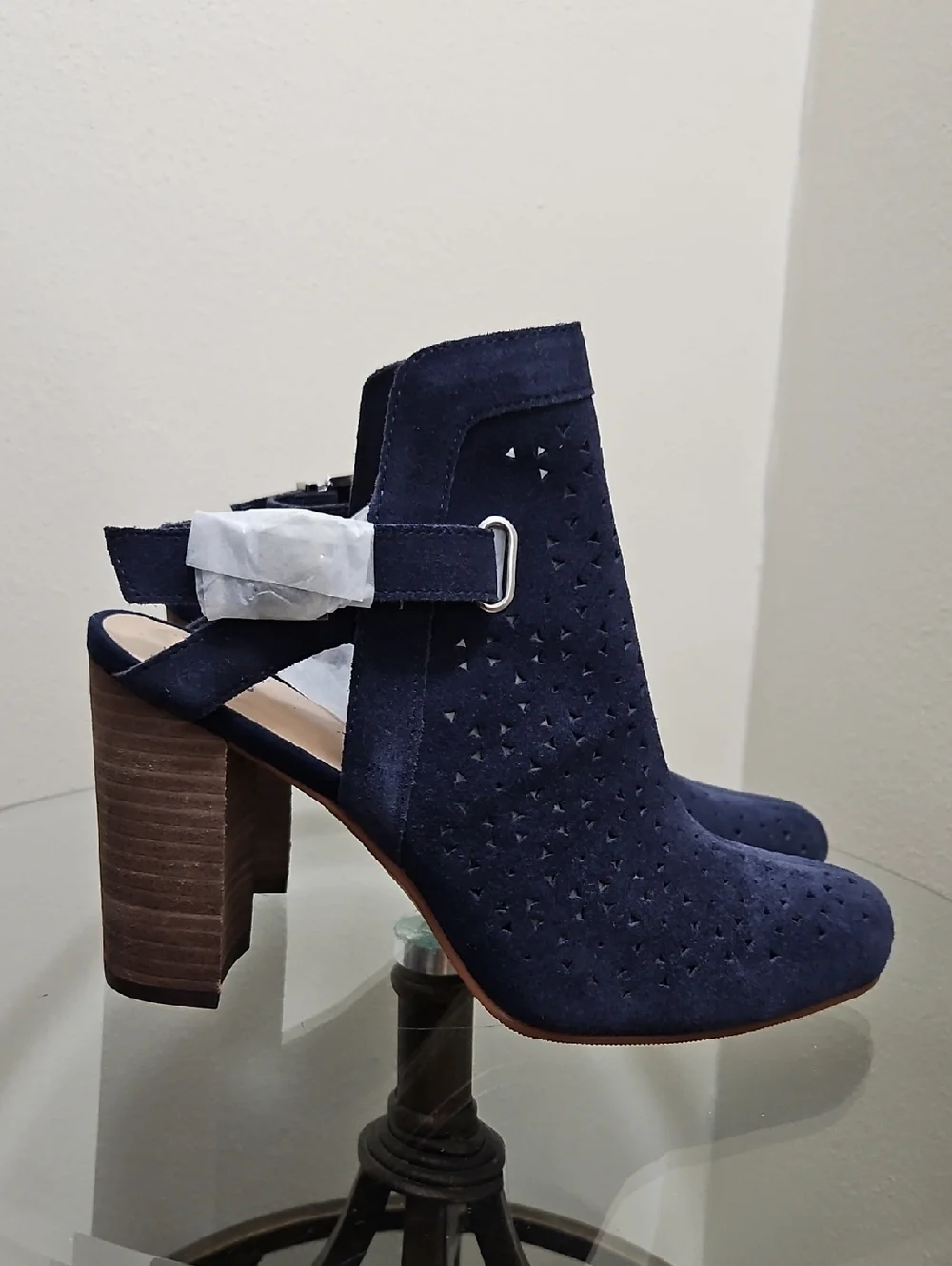 crown & ivy stylish suede
